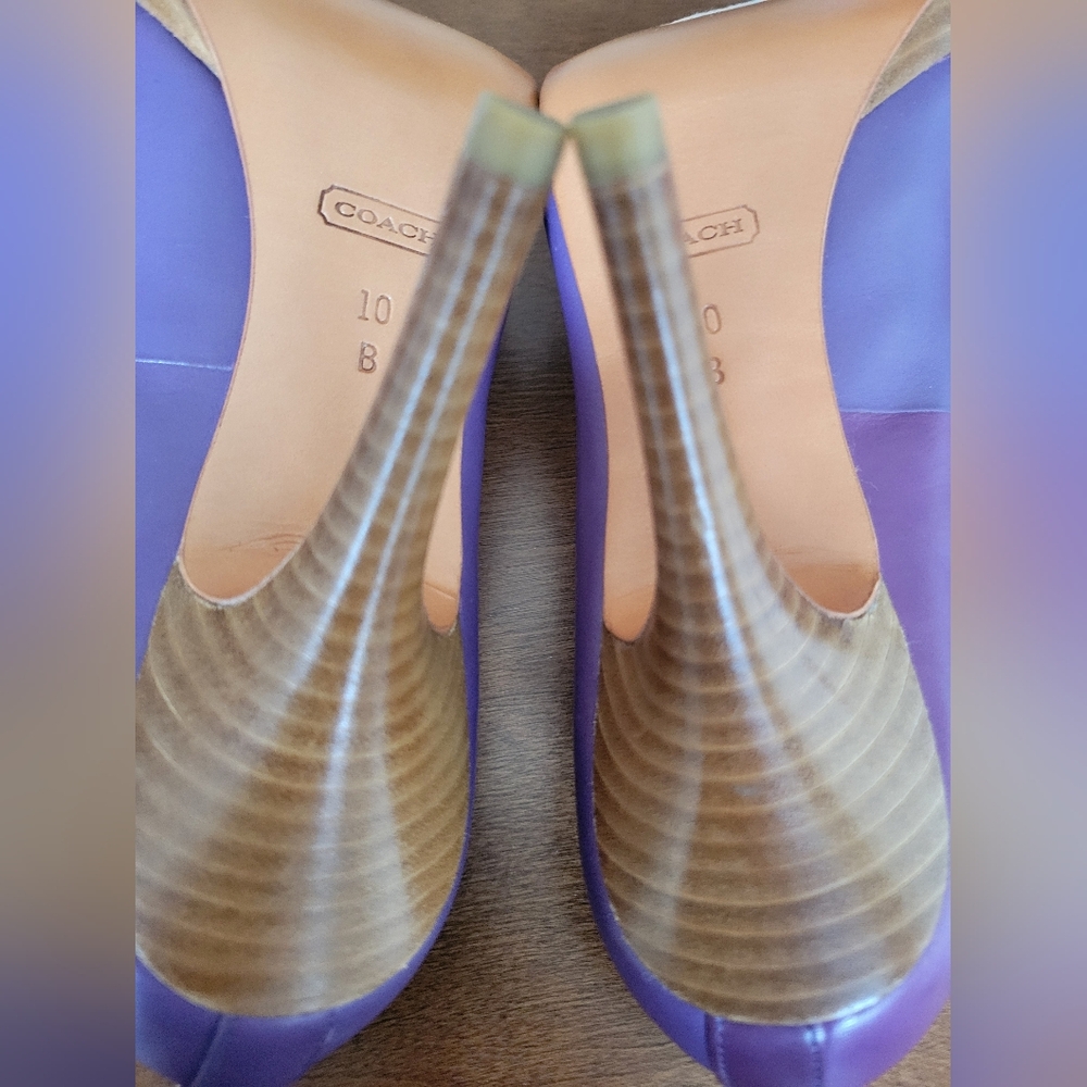Coach Women's Purple/Violet Leather High Heel Pumps-New And Never Worn - Picture 6 of 8